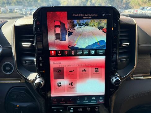 New 2025 RAM 2500 Limited image 32