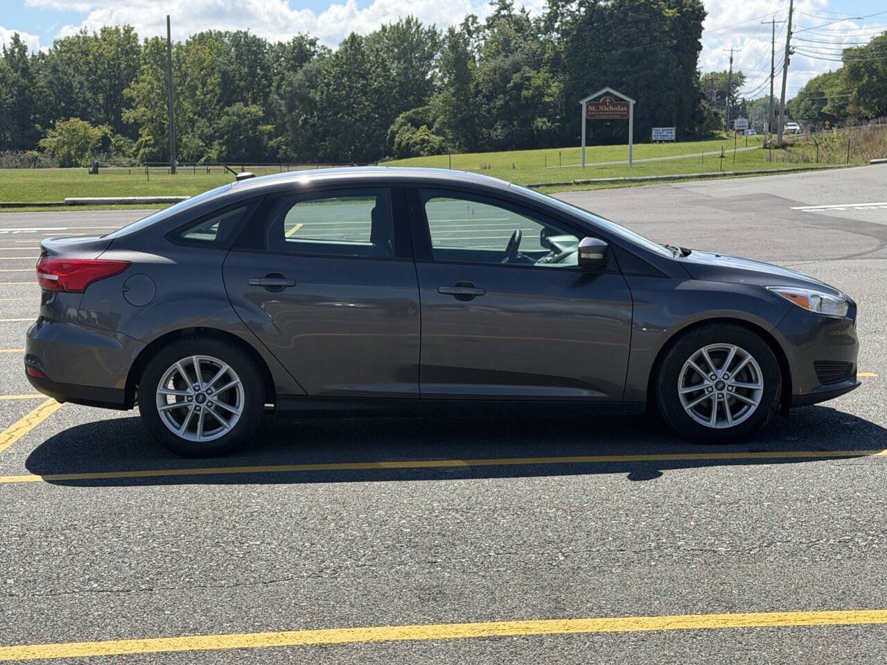 Used 2015 Ford Focus SE FWD image 6