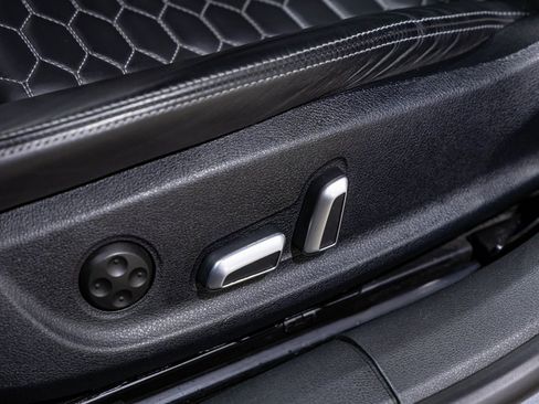 Used 2017 Audi RS 7 Prestige w/ Carbon-Optic Package image 21