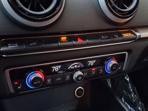 Used 2016 Audi A3 e-tron Premium w/ Audi MMI Navigation Plus image 8