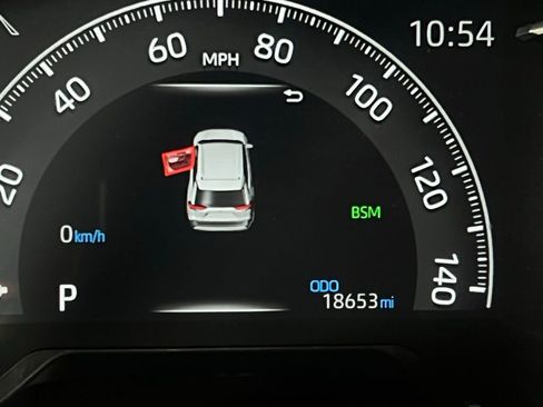 Used 2024 Toyota RAV4 XLE image 19