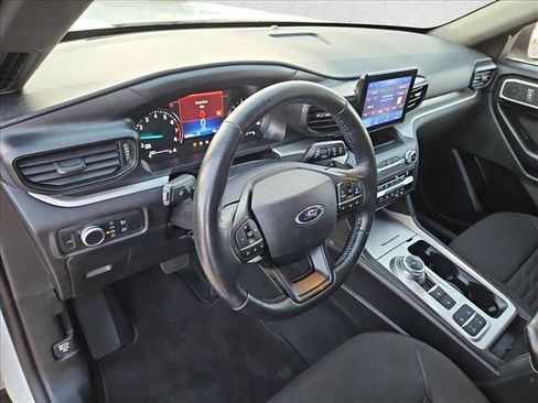Used 2020 Ford Explorer XLT RWD image 10