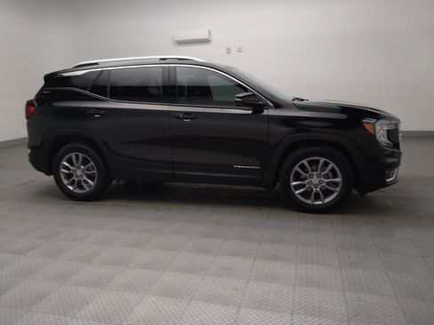 Used 2022 GMC Terrain SLT image 11