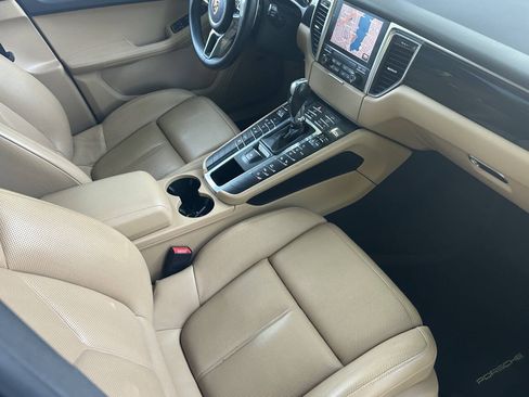 Used 2018 Porsche Macan S AWD/4WD image 42