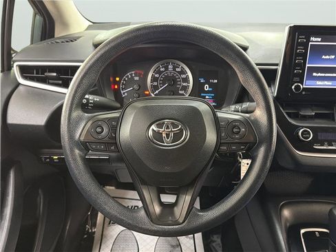 Used 2021 Toyota Corolla LE FWD image 21