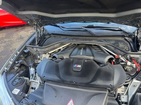 Used 2015 BMW X6 M image 17