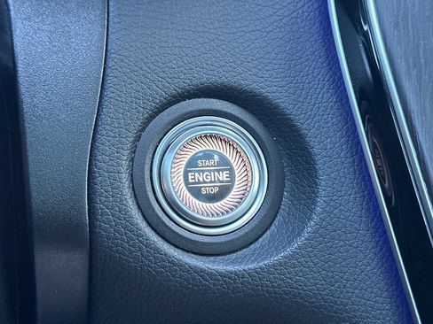 Used 2022 Mercedes-Benz GLC 300 4MATIC image 22