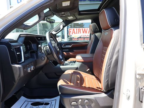 Certified 2026 GMC Sierra 1500 Denali Ultimate AWD/4WD image 17