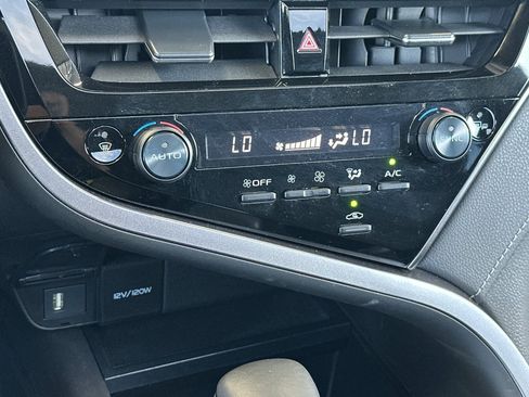 Certified 2023 Toyota Camry SE w/ Convenience Package FWD image 18