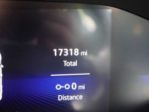 Used 2025 Volkswagen Jetta SE image 9