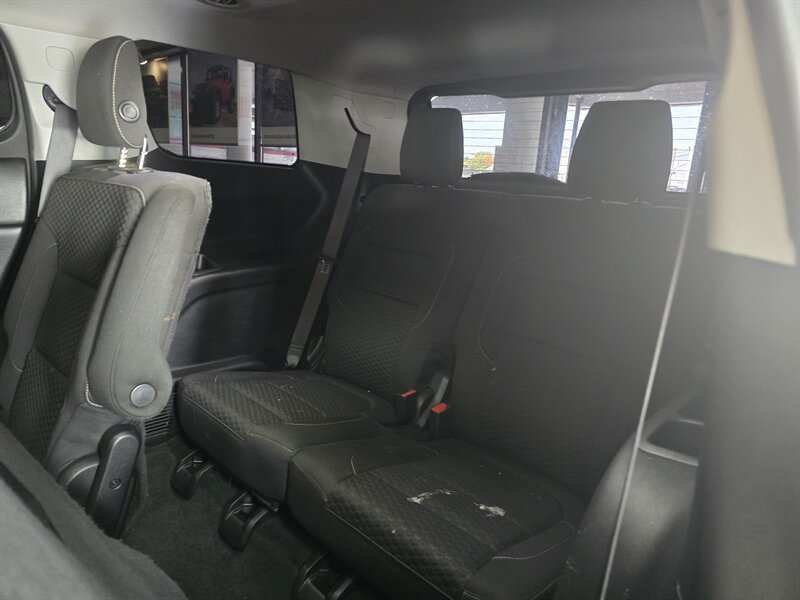 Used 2018 GMC Acadia SLE w/ Driver Alert Package I AWD/4WD image 15
