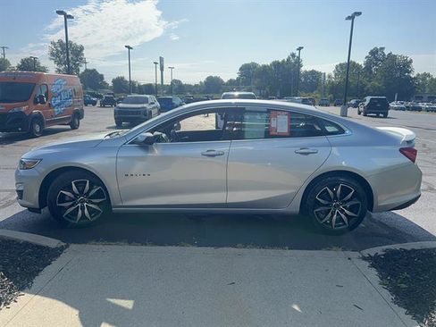 Used 2021 Chevrolet Malibu RS FWD image 4