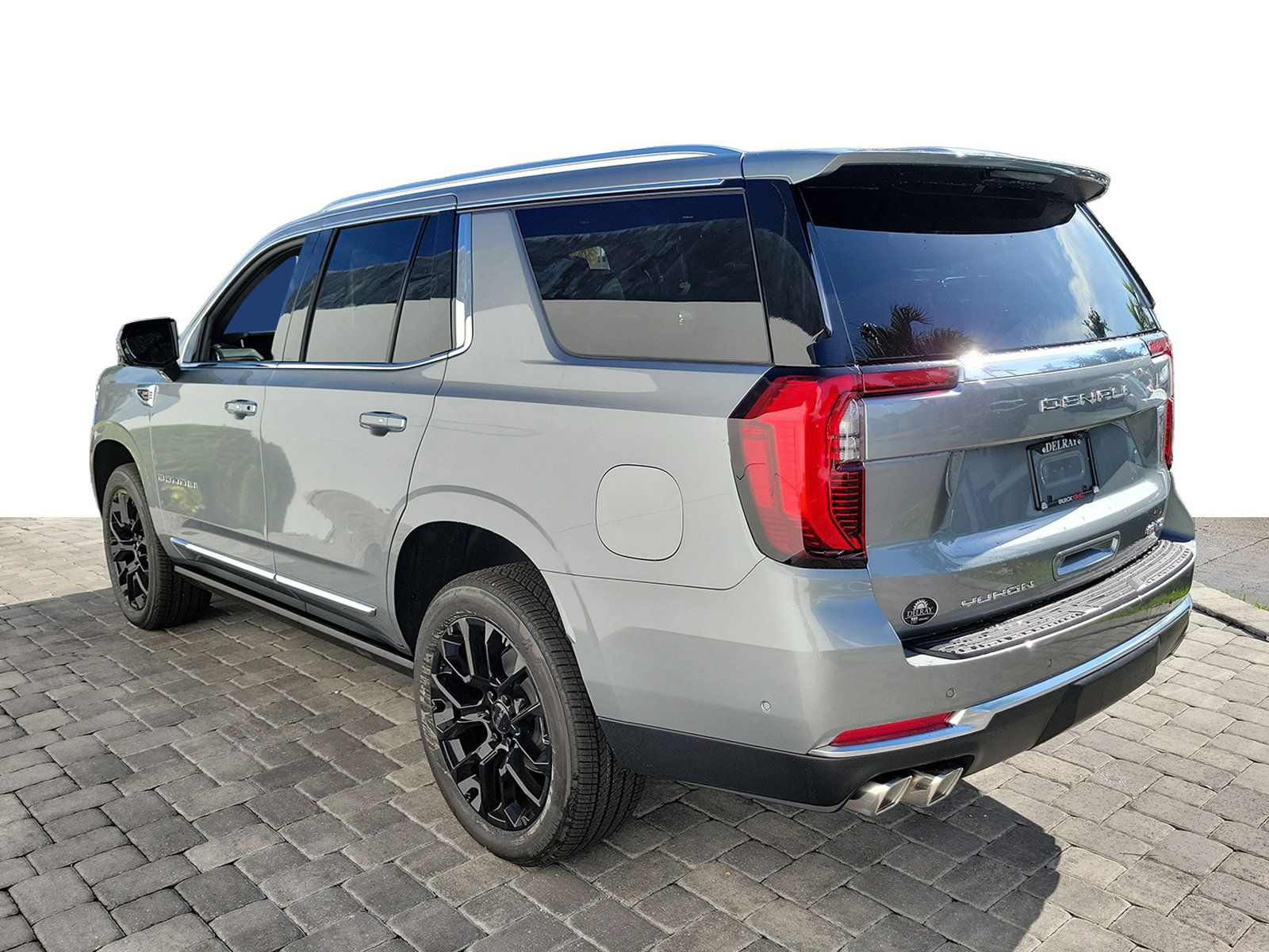 New 2026 GMC Yukon Denali w/ Sun & Power Step Package AWD/4WD image 4