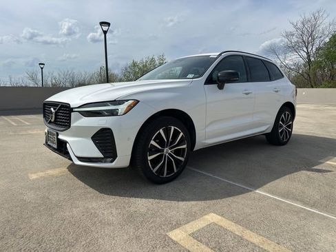Certified 2023 Volvo XC60 B5 Plus w/ Climate Package AWD/4WD image 4