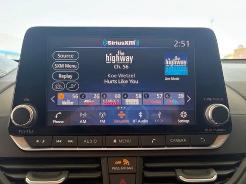 Used 2022 Nissan Altima 2.5 SR w/ Midnight Edition Package FWD image 8
