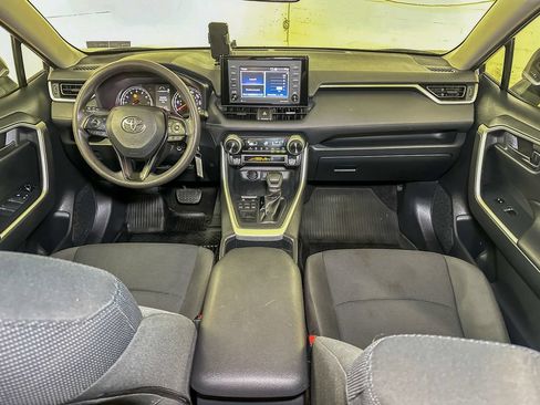 Used 2020 Toyota RAV4 LE w/ All Weather Liner Package AWD/4WD image 24