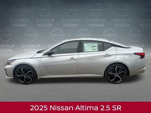 New 2025 Nissan Altima 2.5 SR w/ SR Premium Package image 3