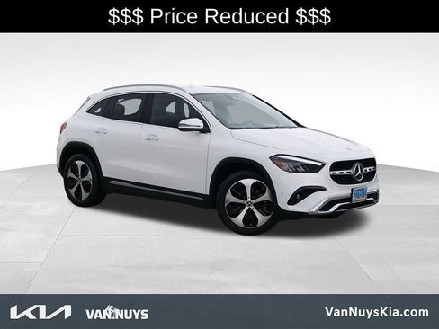 Used 2025 Mercedes-Benz GLA 250 image 28