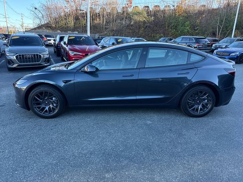 Used 2025 Tesla Model 3 Long Range image 3