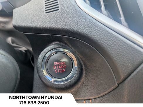 Used 2021 Subaru Crosstrek 2.0i Premium w/ Moonroof Package AWD/4WD image 19