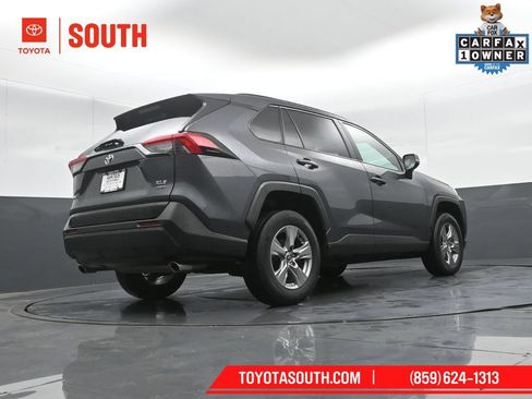 Used 2025 Toyota RAV4 XLE AWD/4WD image 36