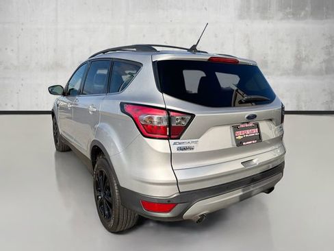 Used 2018 Ford Escape SEL image 7