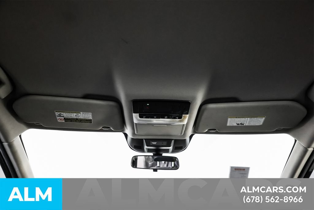Used 2023 Nissan Rogue SV FWD image 40