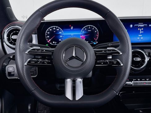 Certified 2026 Mercedes-Benz CLA 250 image 18