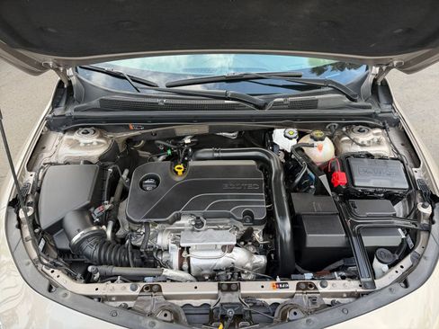 Used 2024 Chevrolet Malibu LT image 33