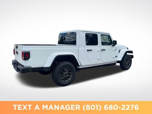 New 2026 Jeep Gladiator Sport AWD/4WD image 5