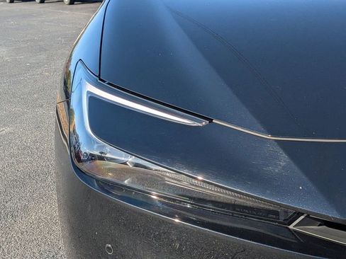 Certified 2024 Toyota Prius XLE image 10