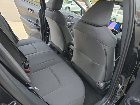 Used 2024 Toyota Corolla Cross LE image 17