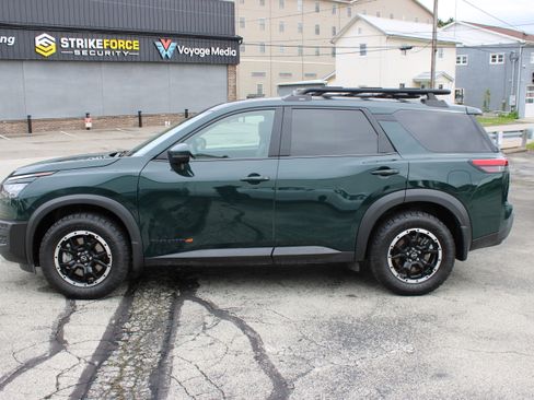 Certified 2025 Nissan Pathfinder Rock Creek AWD/4WD image 2