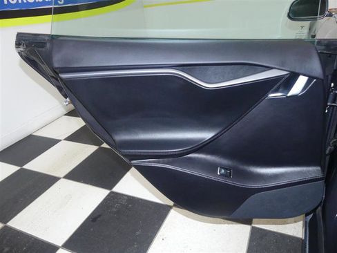 Used 2019 Tesla Model S 100D image 25