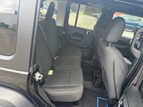 Used 2020 Jeep Wrangler Unlimited Sport image 22
