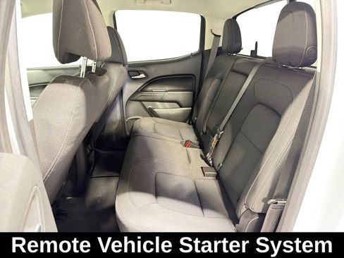 Used 2022 Chevrolet Colorado LT w/ LT Convenience Package image 11