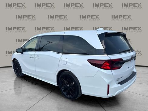 Used 2025 Honda Odyssey Sport-L image 3