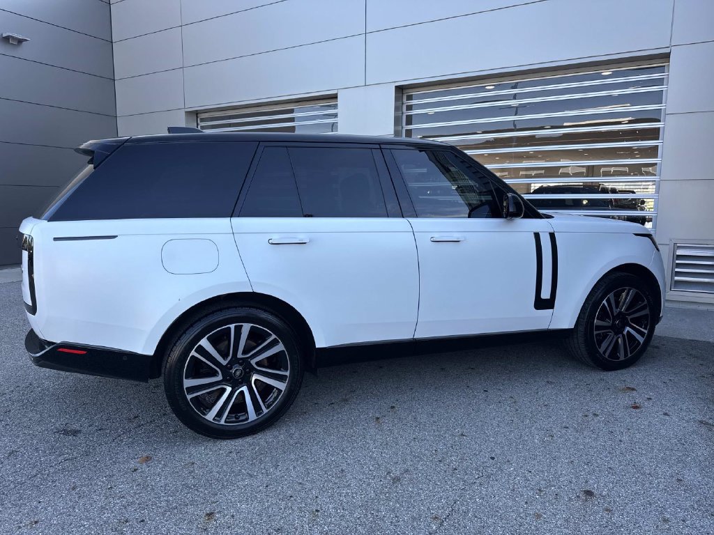 Certified 2023 Land Rover Range Rover SE AWD/4WD image 8