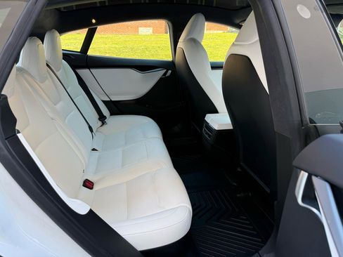 Used 2020 Tesla Model S Long Range Plus AWD/4WD image 27