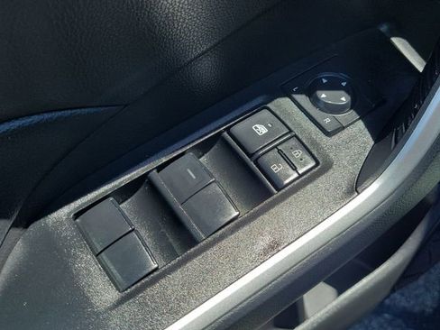 Used 2025 Toyota RAV4 LE AWD/4WD image 31