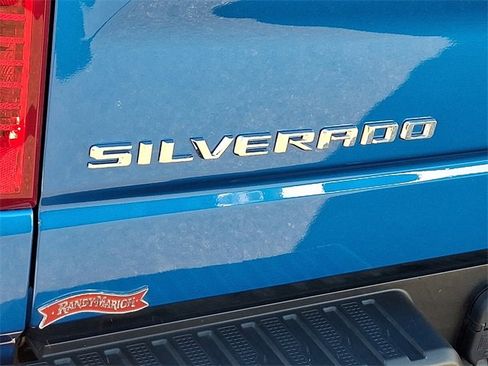 Used 2024 Chevrolet Silverado 1500 Custom image 30