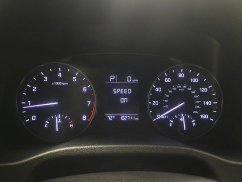 Used 2017 Hyundai Elantra SE FWD image 23