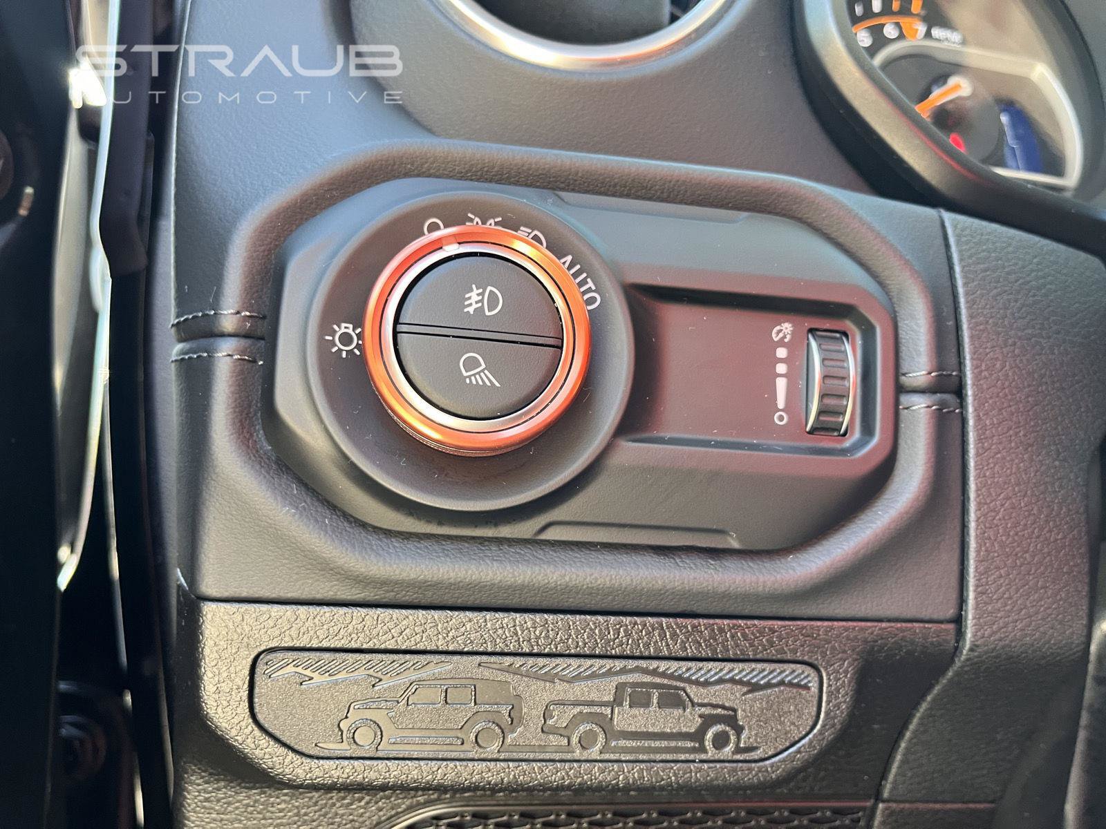 Used 2025 Jeep Gladiator Sport AWD/4WD image 25