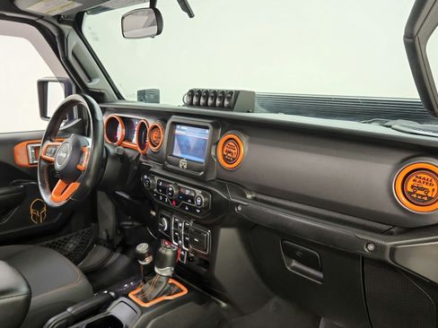 Used 2021 Jeep Gladiator Mojave AWD/4WD image 33