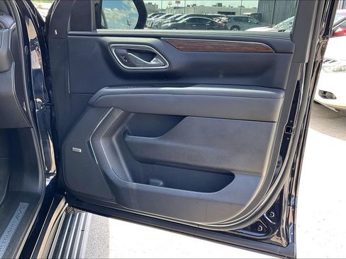Used 2023 Chevrolet Tahoe High Country w/ Premium Package AWD/4WD image 24