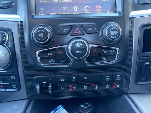 Used 2017 RAM 1500 Limited image 25