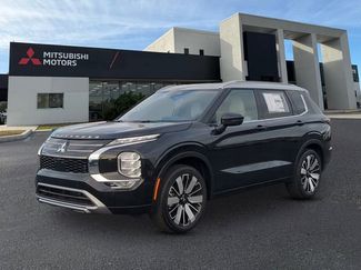 New 2025 Mitsubishi Outlander Platinum Edition video 1