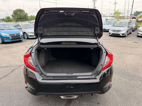 Used 2019 Honda Civic Sport image 29