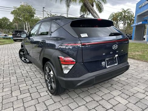 Used 2025 Hyundai Kona SEL FWD image 12