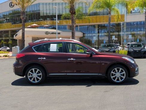 Used 2017 INFINITI QX50 2WD w/ Premium Plus Package image 4
